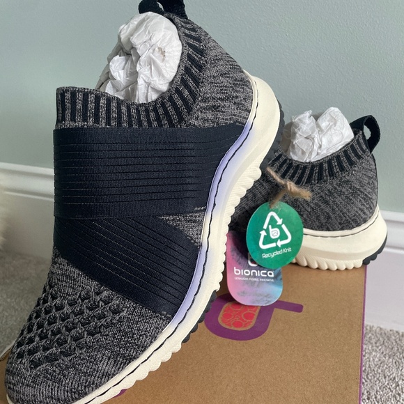 NWT Bionica Women's Ocean Size 7 - Picture 3 of 5